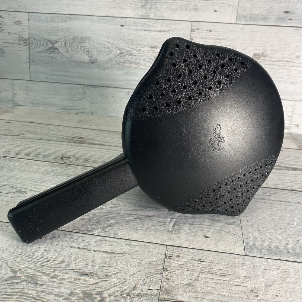 Vintage Pampered Chef Small Micro Cooker Microwave Rice Steamer Black 1 Qt 4 Cup
